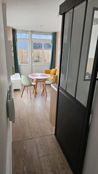 Apartament Nid Douillet En Suisse Normande Thury-Harcourt-le-Hom Zewnętrze zdjęcie